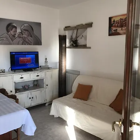 Azienda Multifunzionale S'ozastro Apartmán *