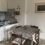 Azienda Multifunzionale S'ozastro דירה מרינלה